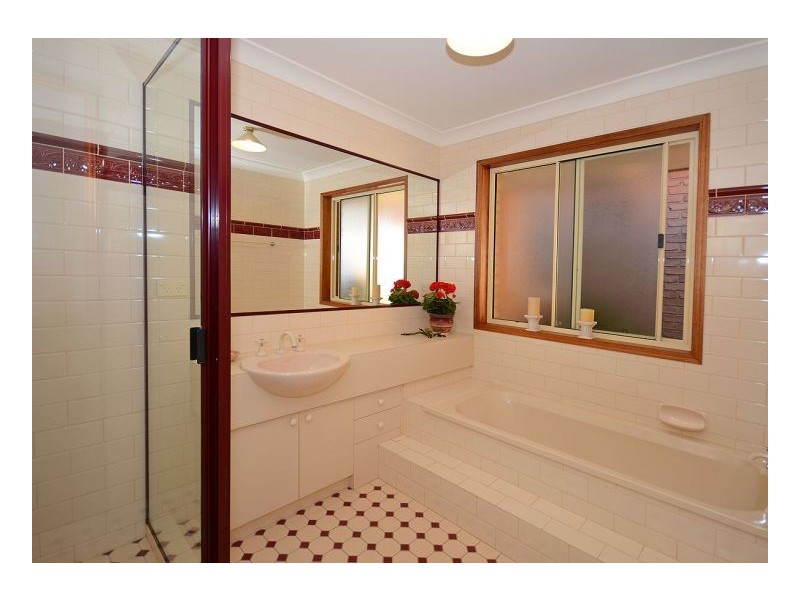 5 Lygon Court, Urraween QLD 4655