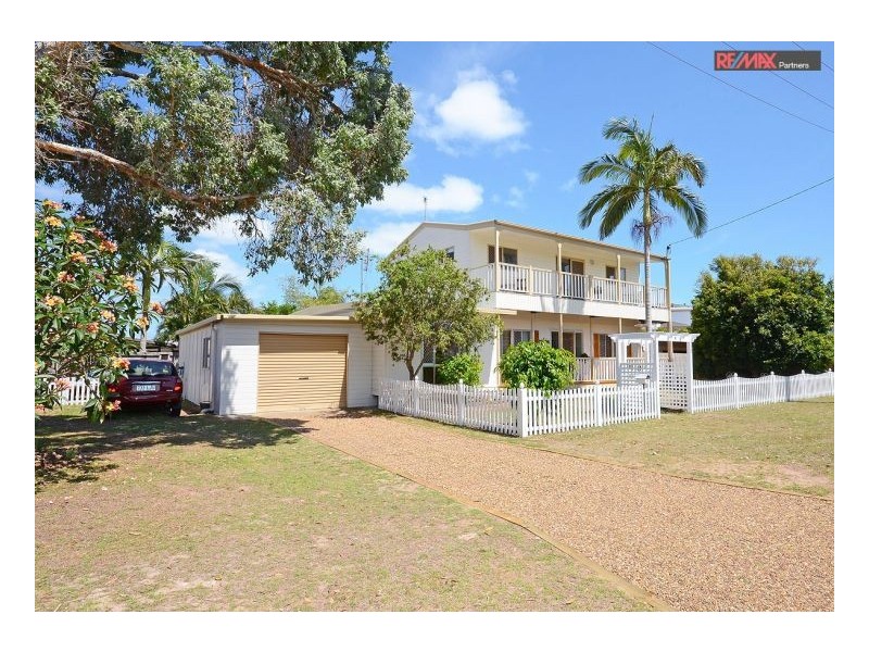 9 Keys Ave, Torquay QLD 4655