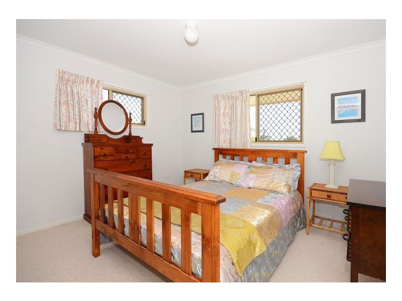 9 Keys Ave, Torquay QLD 4655