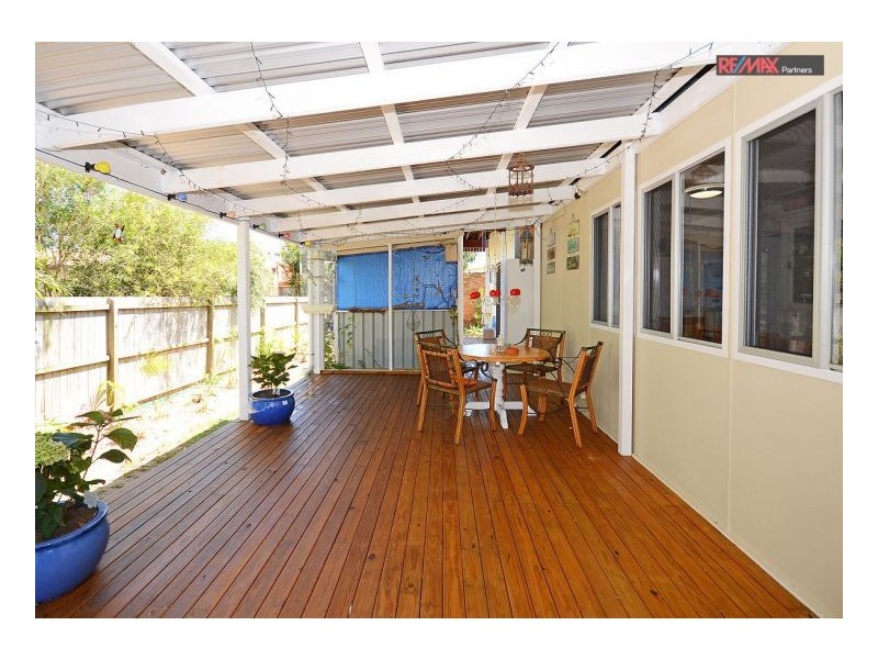 9 Keys Ave, Torquay QLD 4655