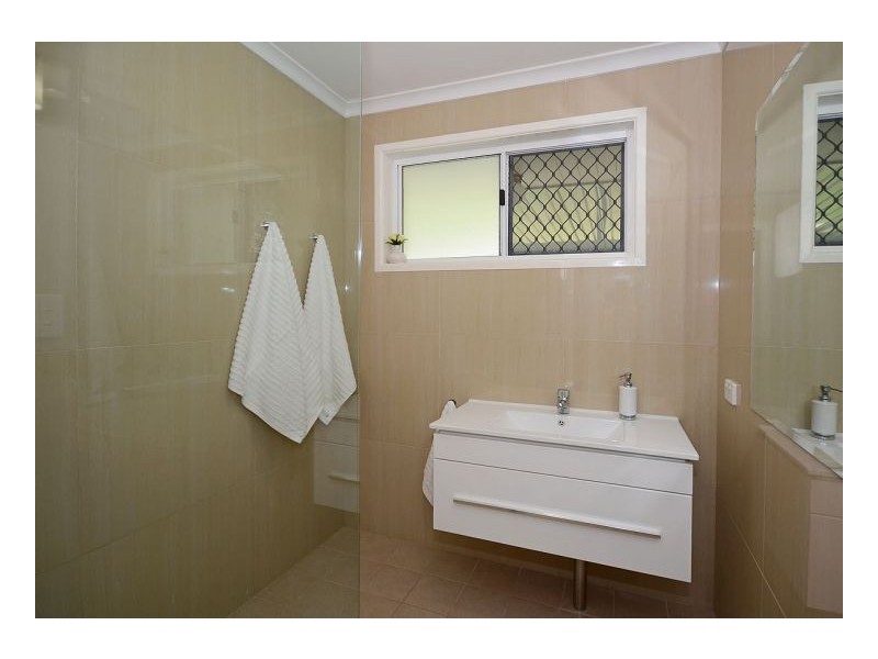 7 Lido Parade, Urangan QLD 4655