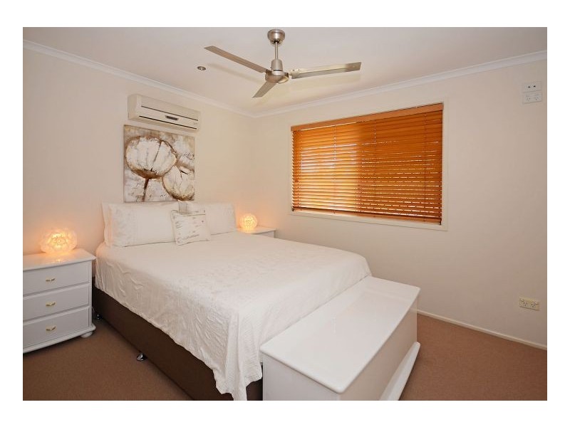 7 Lido Parade, Urangan QLD 4655