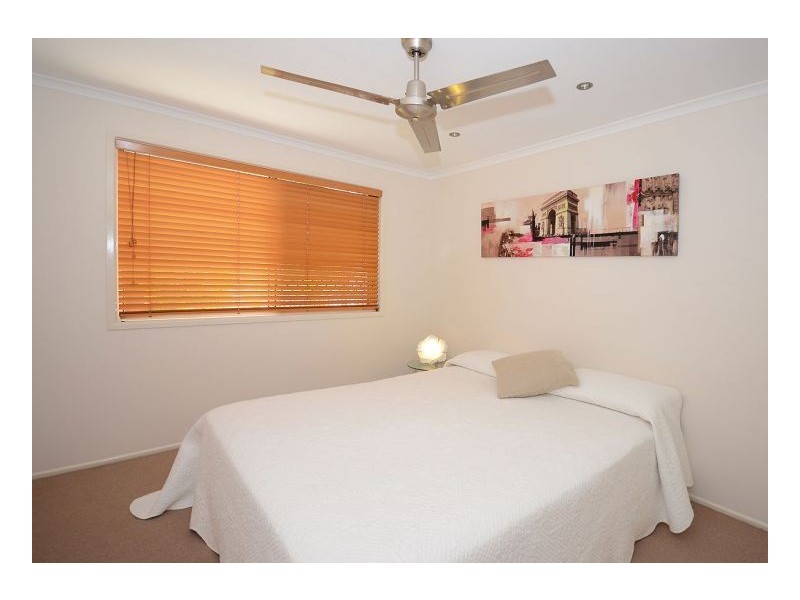 7 Lido Parade, Urangan QLD 4655