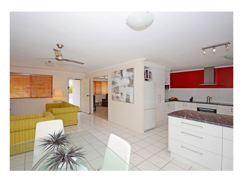 7 Lido Parade, Urangan QLD 4655