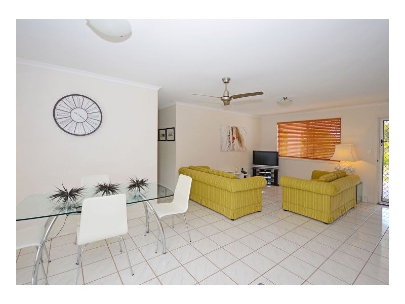 7 Lido Parade, Urangan QLD 4655