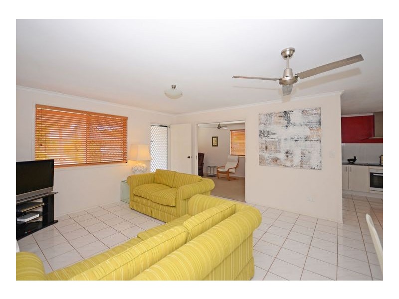 7 Lido Parade, Urangan QLD 4655