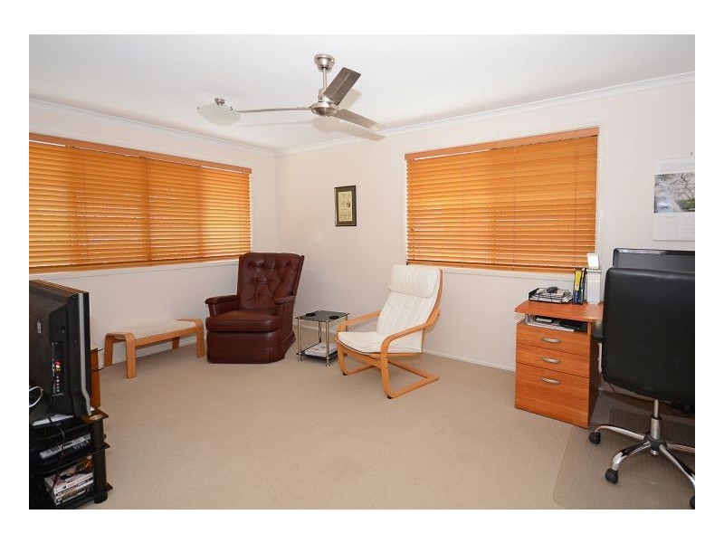 7 Lido Parade, Urangan QLD 4655