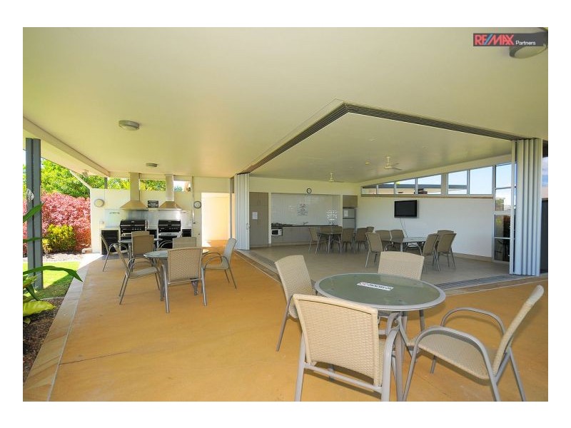 6/230 Pulgul Street, Urangan QLD 4655