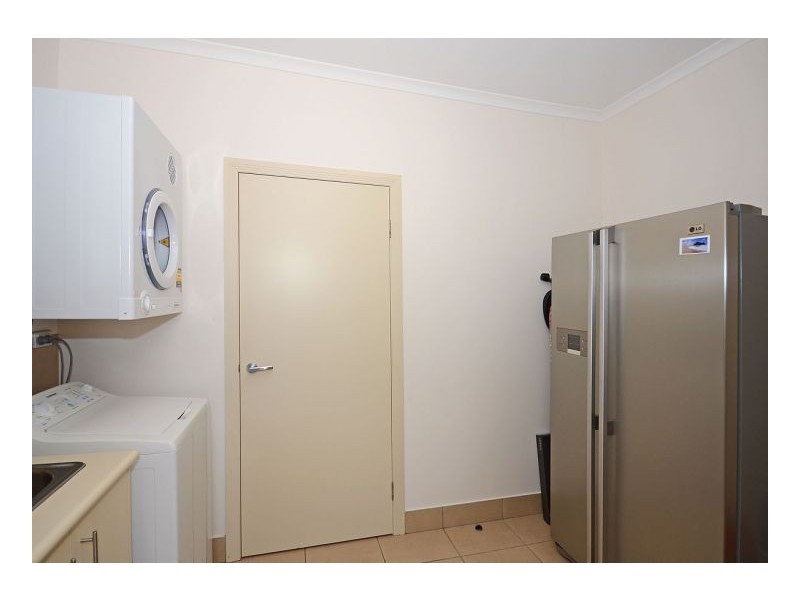 6/230 Pulgul Street, Urangan QLD 4655