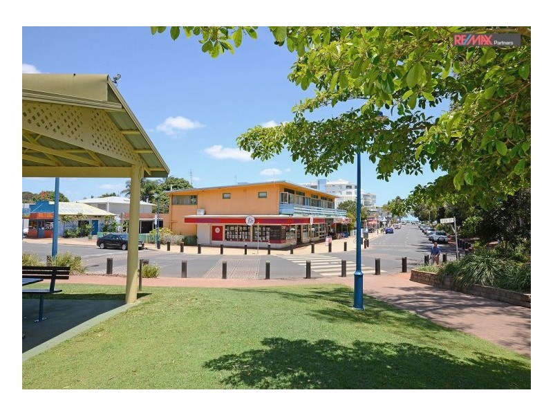 577 Charlton Esplanade, Urangan QLD 4655
