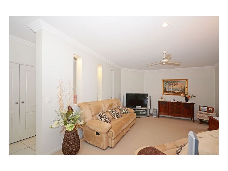 13 Rochester Court, Urraween QLD 4655
