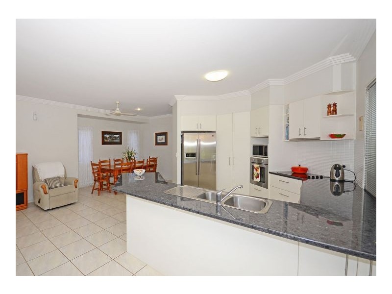 13 Rochester Court, Urraween QLD 4655