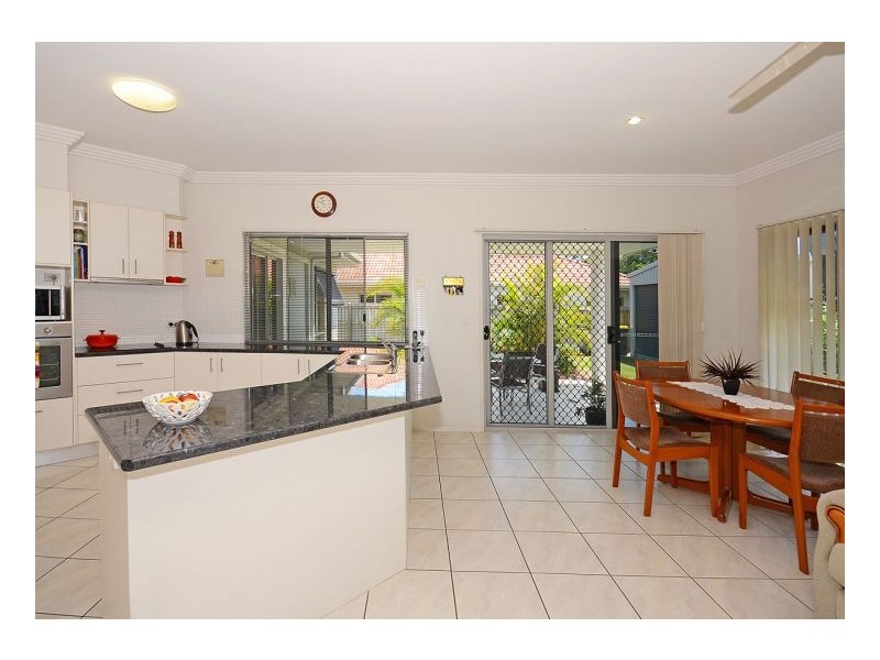13 Rochester Court, Urraween QLD 4655