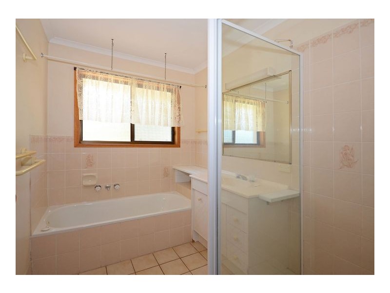 9 Ripley Avenue, Pialba QLD 4655