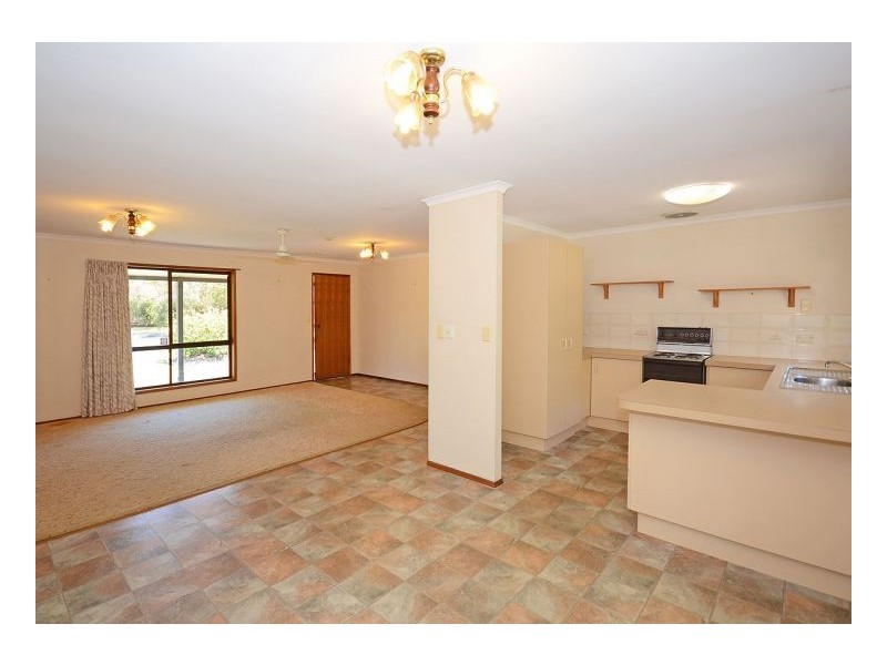 9 Ripley Avenue, Pialba QLD 4655