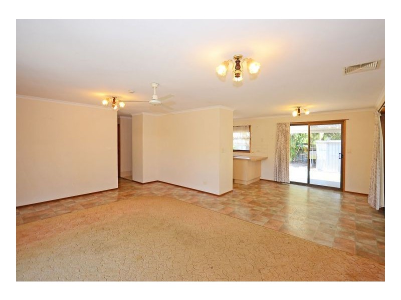 9 Ripley Avenue, Pialba QLD 4655