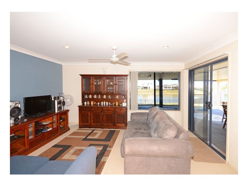 25 Lady Nelson Drive, Eli Waters QLD 4655