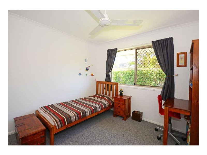 6 Rialto Court, Torquay QLD 4655