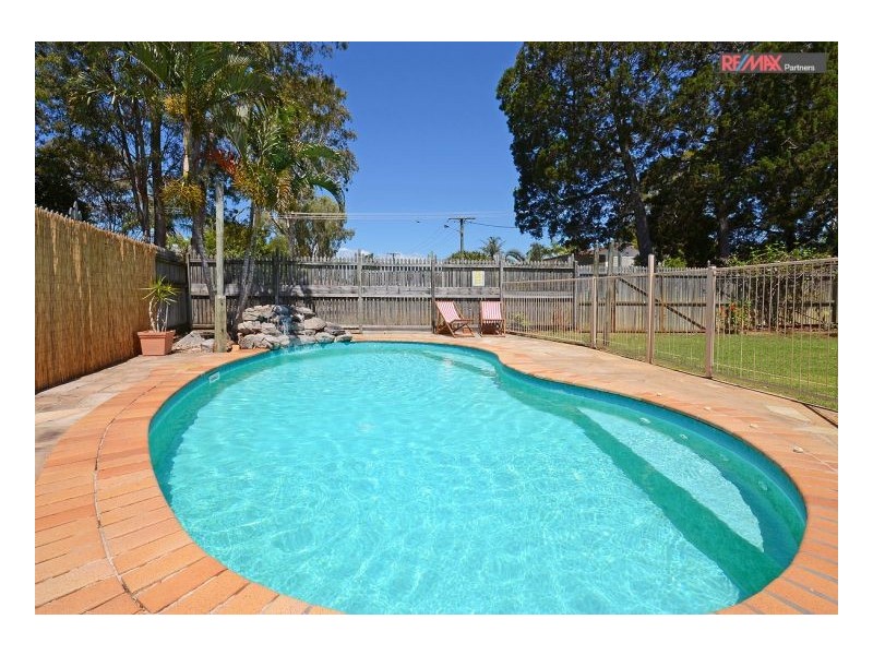6 Rialto Court, Torquay QLD 4655