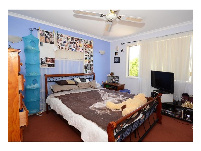 32 Banksia Street, Point Vernon QLD 4655