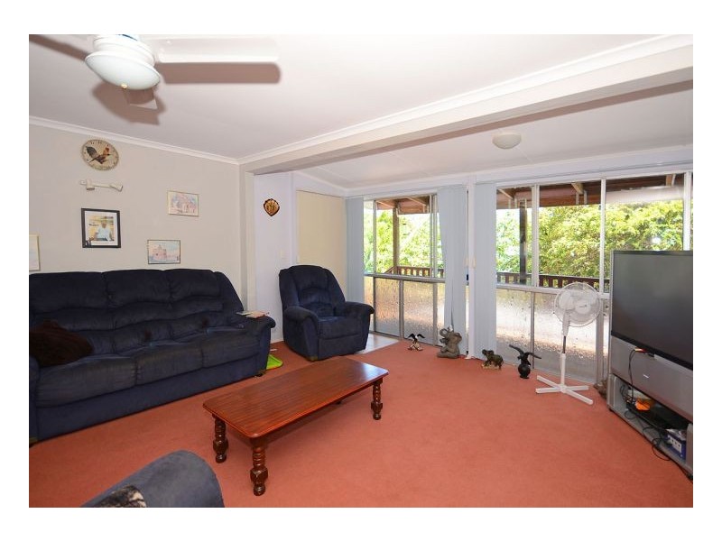 32 Banksia Street, Point Vernon QLD 4655