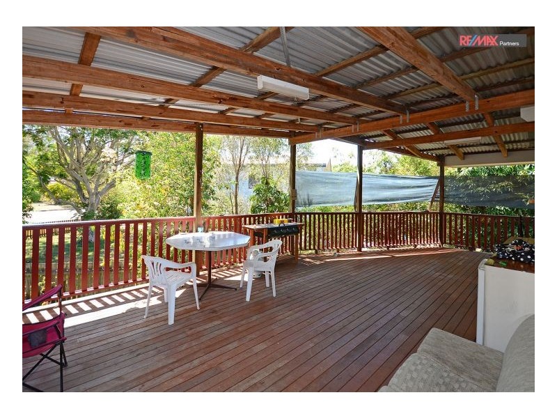 32 Banksia Street, Point Vernon QLD 4655