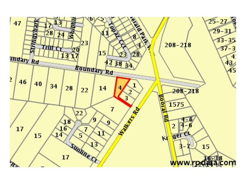 4 Walkers Road, Urangan QLD 4655