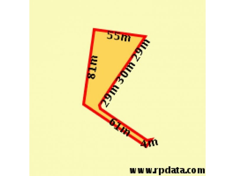 4 Walkers Road, Urangan QLD 4655