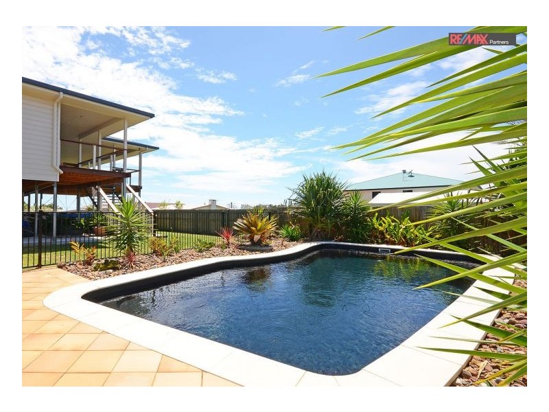 1A Bell Street, Point Vernon QLD 4655