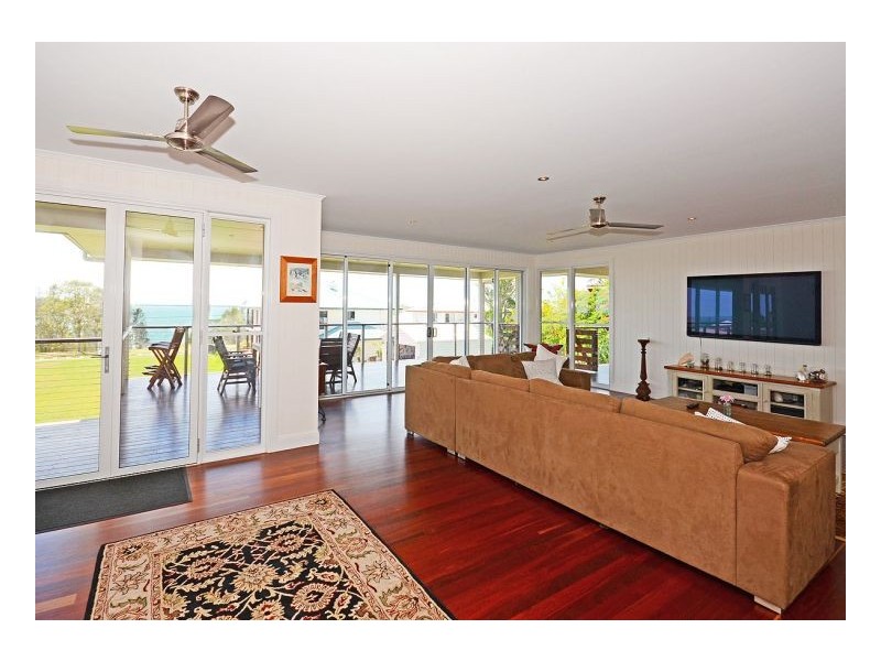 1A Bell Street, Point Vernon QLD 4655