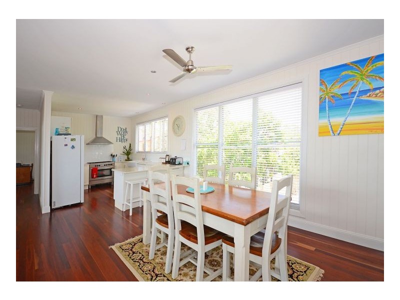 1A Bell Street, Point Vernon QLD 4655
