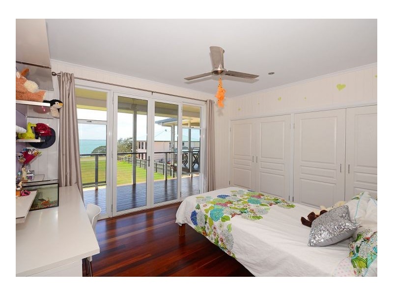1A Bell Street, Point Vernon QLD 4655