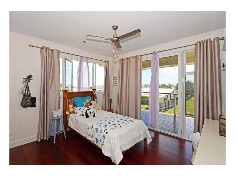 1A Bell Street, Point Vernon QLD 4655