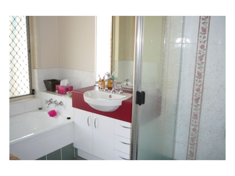 3 Scribbly Gum Court, Urraween QLD 4655