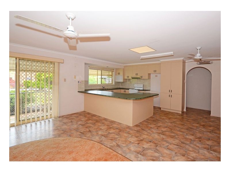 142 Truro Street, Urangan QLD 4655