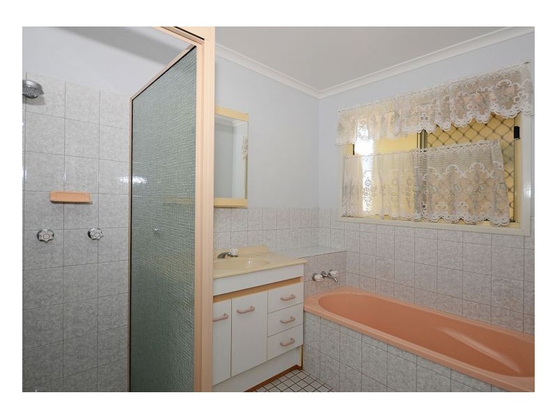 142 Truro Street, Urangan QLD 4655