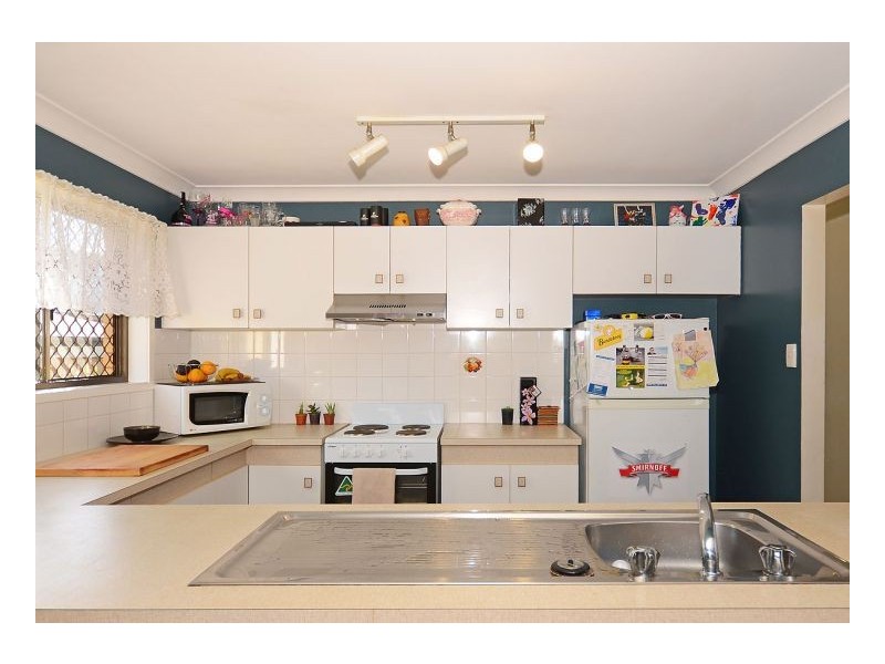 12/85 Miller Street, Urangan QLD 4655