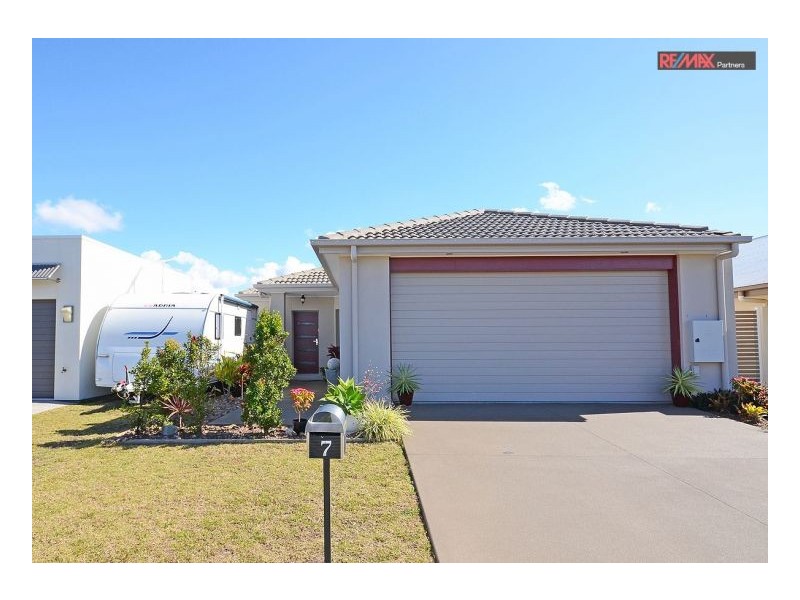 7 Lady Nelson Drive, Eli Waters QLD 4655