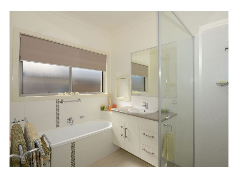 7 Lady Nelson Drive, Eli Waters QLD 4655