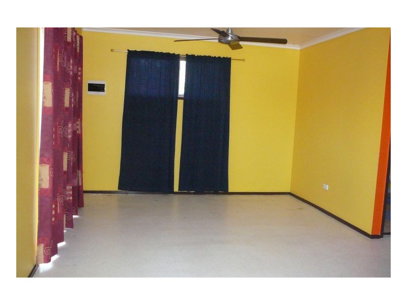 23b Cooloola Crescent, Urangan QLD 4655