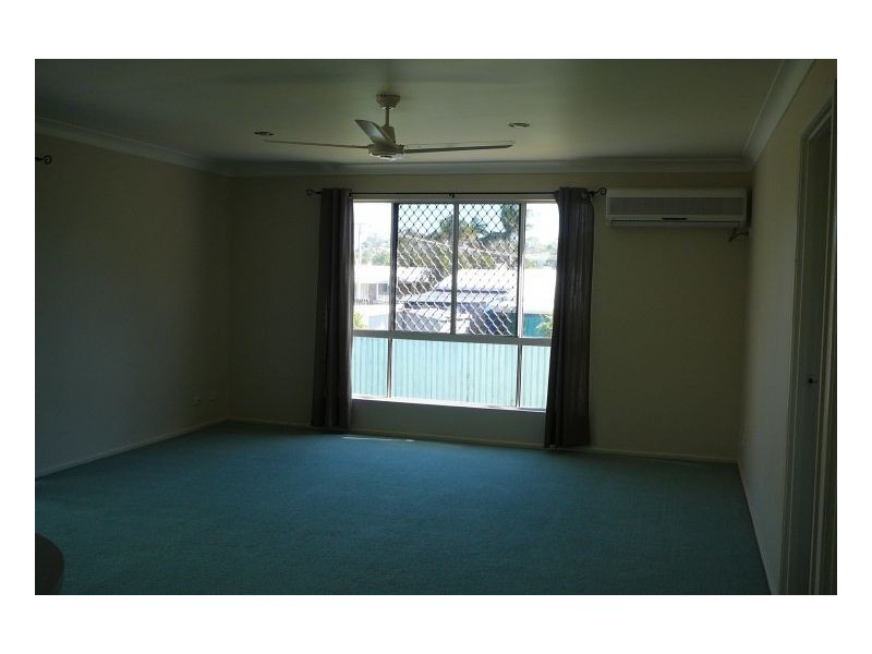 2/11 Wedge Street, Urraween QLD 4655