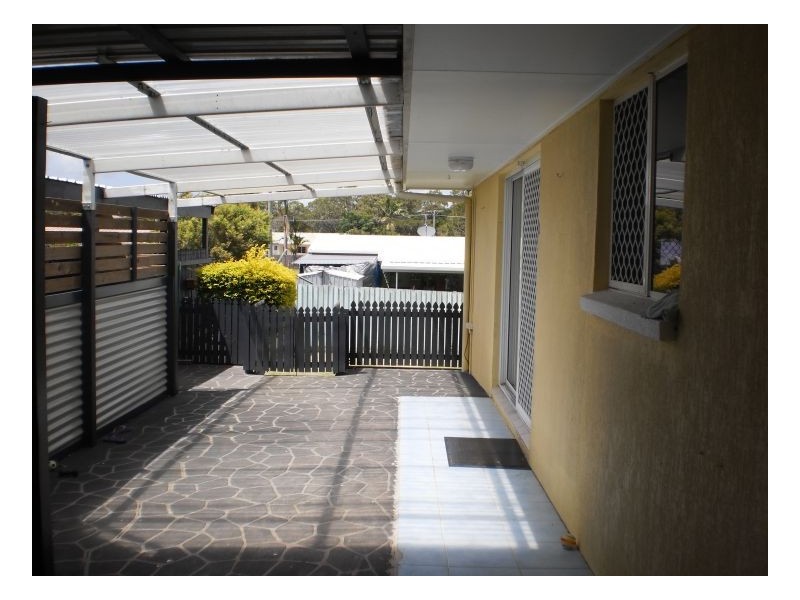 2/11 Wedge Street, Urraween QLD 4655