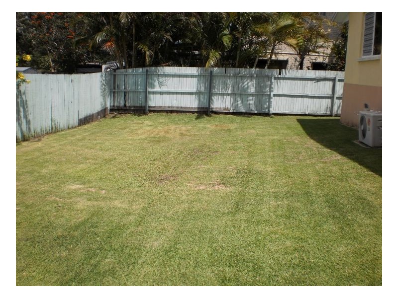 2/11 Wedge Street, Urraween QLD 4655