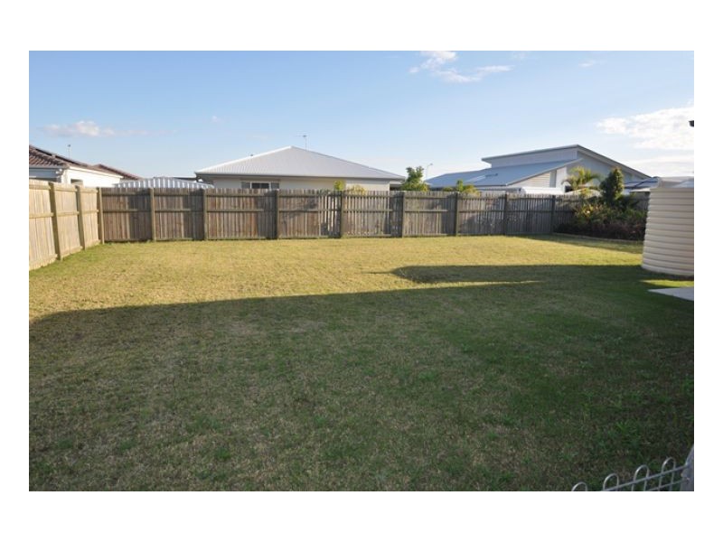 4 Fishburn Way, Eli Waters QLD 4655