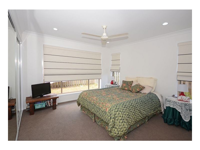 8 Forrest Court, Urraween QLD 4655