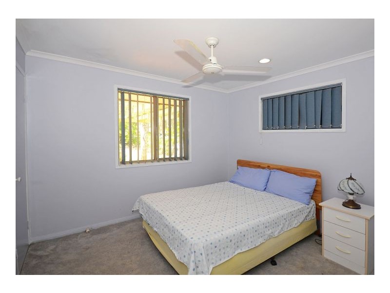 17 Debra Court, Urangan QLD 4655