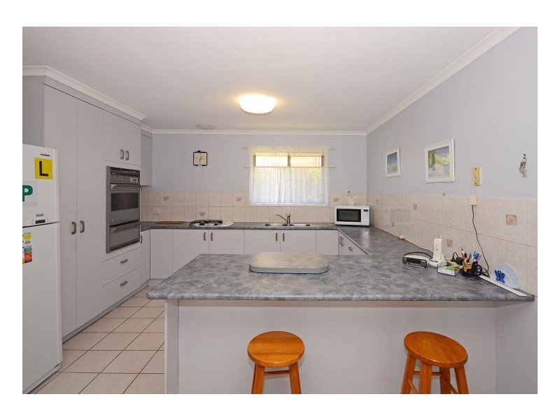 17 Debra Court, Urangan QLD 4655