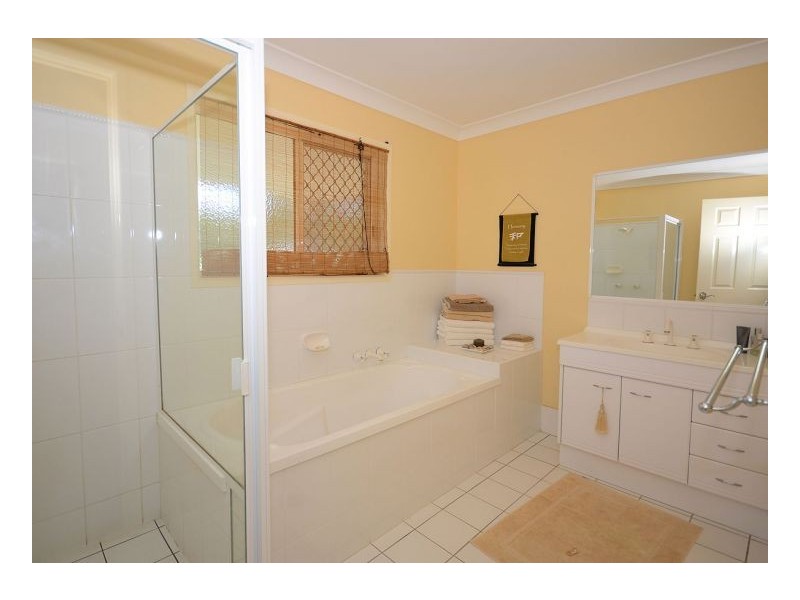 26 Jimilee Street, Dundowran Beach QLD 4655