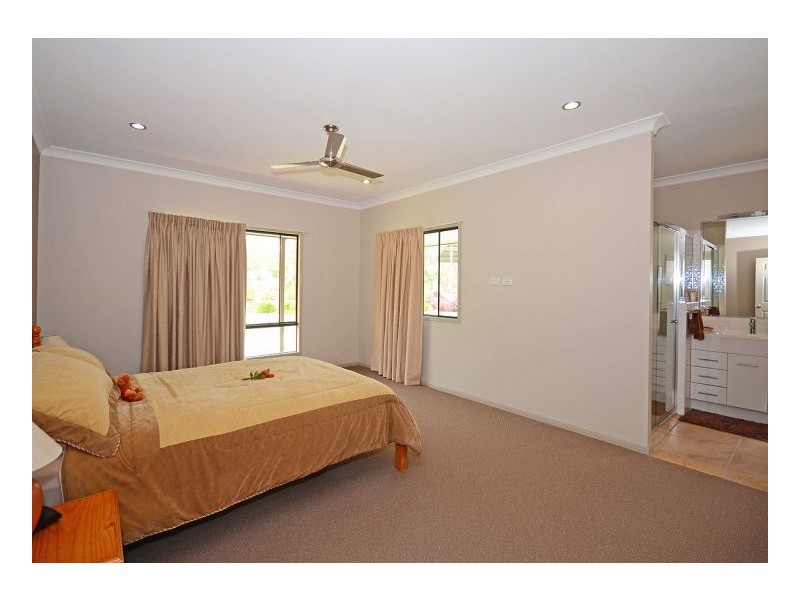 124 Barranjoey Drive, Sunshine Acres QLD 4655