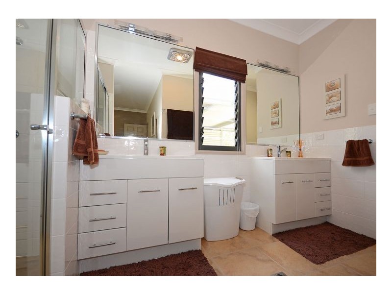 124 Barranjoey Drive, Sunshine Acres QLD 4655